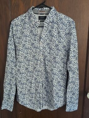 Cactus Man Navy Blue and White Floral Slim Fit Shirt Cotton Size Small